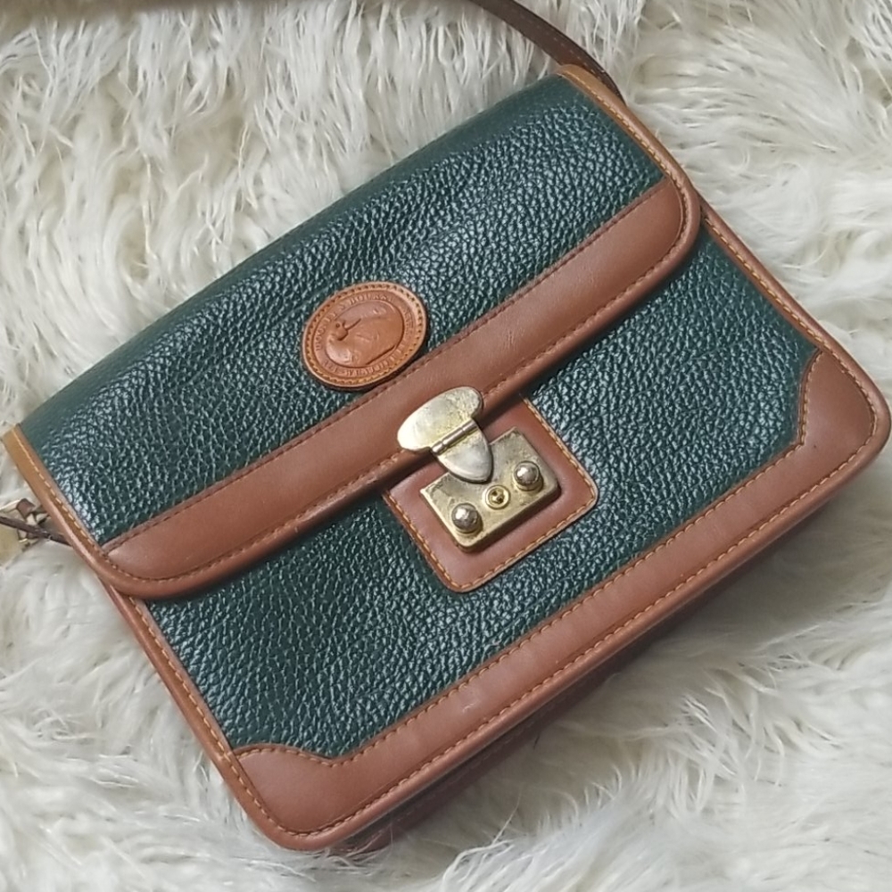 Emerald Dooney and Bourke Shoulder/Crossbody Bag